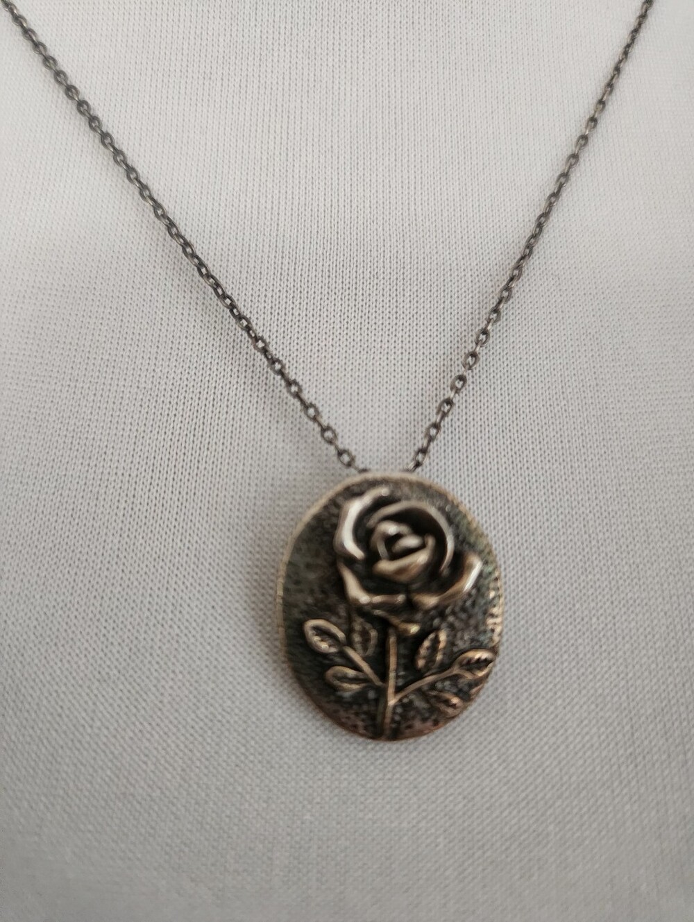 Vintage-Style Silver June Rose Pendant Necklace - Women Jewelry